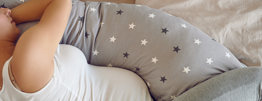 Jak spać w ciąży