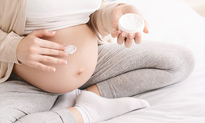 Pielęgnacja skóry w ciąży – jak dbać o twarz i ciało podczas ciąży